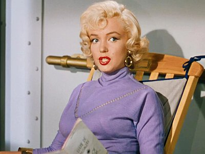Szenenbild aus dem Film Blondinen bevorzugt